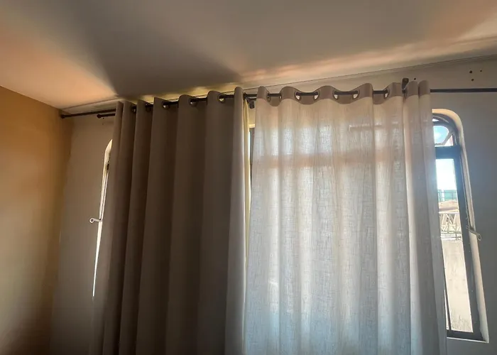 Quartos Privativos No Melhor Setor Da Cidade Ar Split Tv Wi-Fi