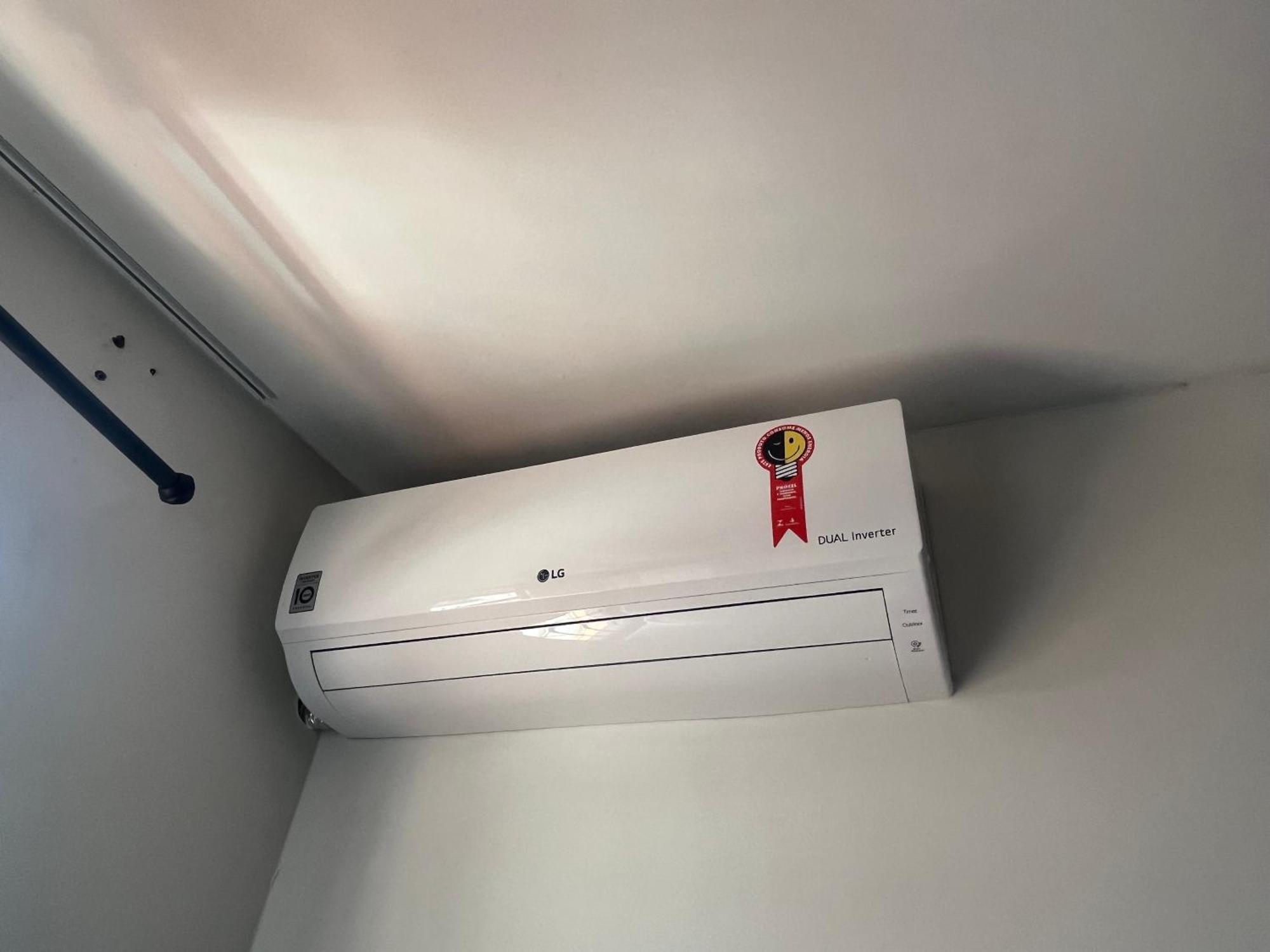 Quarto em Acomodações Particulares Quartos Privativos No Setor Da Ar Split Tv Wi-fi Goiânia