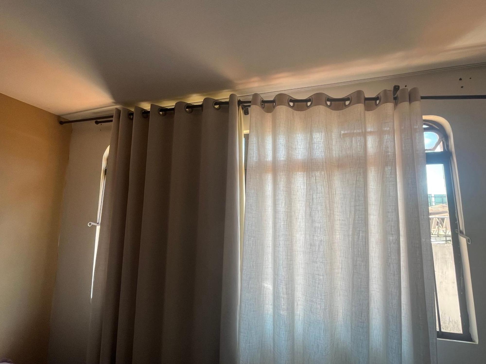 Quartos Privativos No Setor Da Ar Split Tv Wi-fi Goiânia